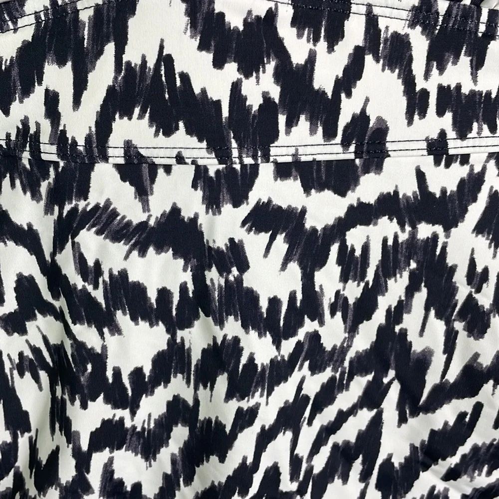NWT Knix nwt cream, black, gray abstract, print tankini top